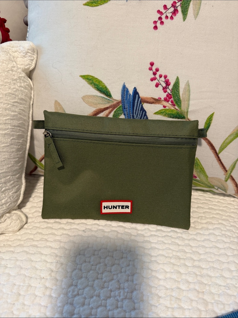 Hunter Olive Toiletry Pouch in Dark Green